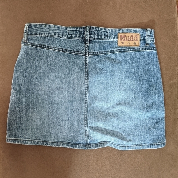 Mudd Junior's Denim Skirt with Pockets Size 7 - Picture 2 of 4